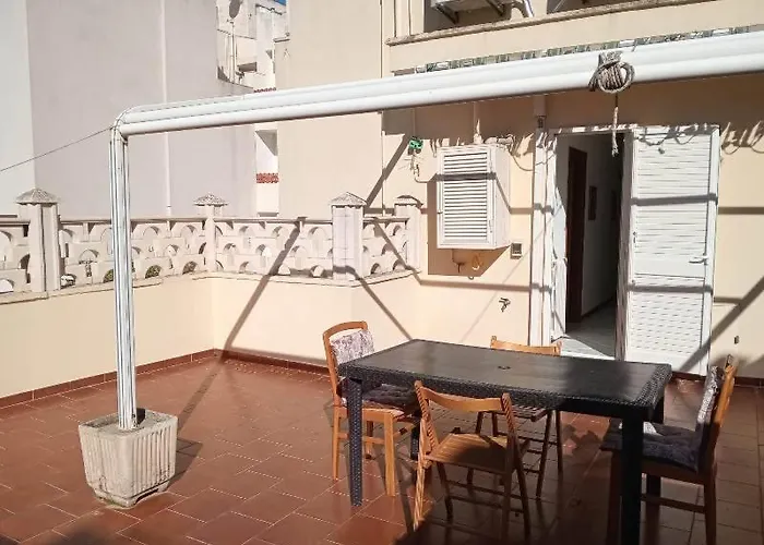 Trilocale Centrum By Nonsolomare Vacanze Srlu Апартаменти *