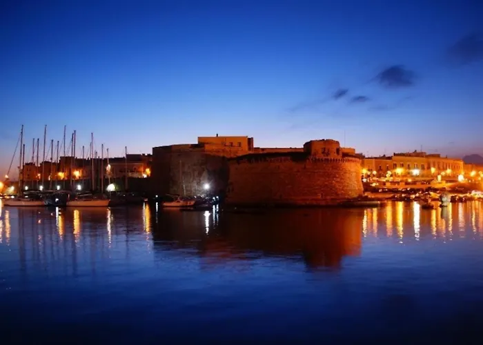 Trilocale Centrum By Nonsolomare Vacanze Srlu Апартаменти Галліполі